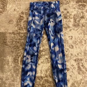 Lulu blue cloud pattern